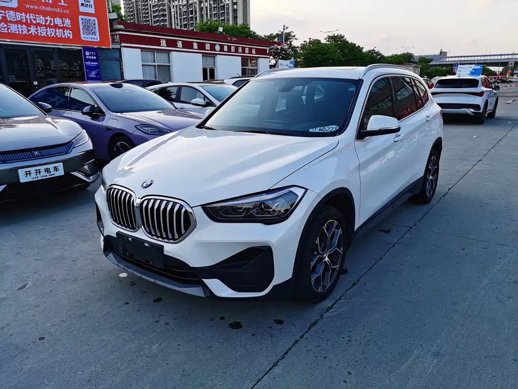 BMW X1 2021 — фото 2