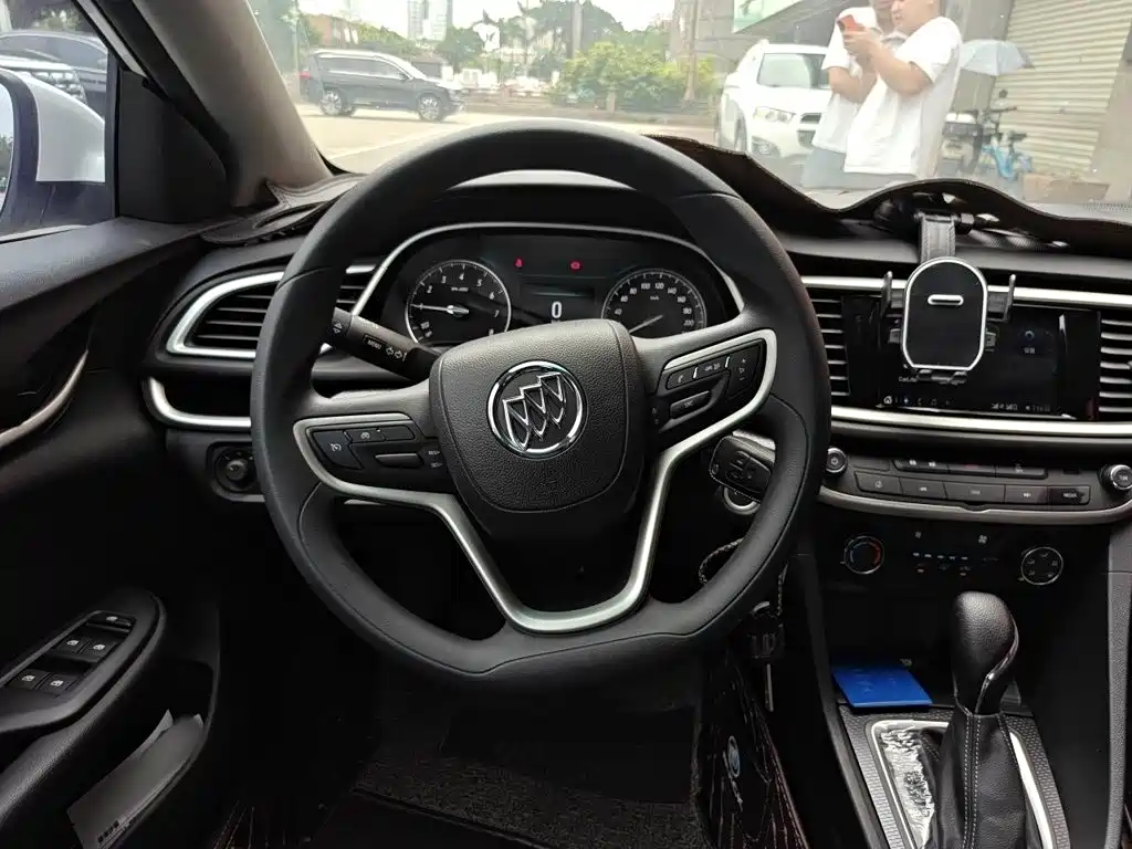 Buick Excelle 2022