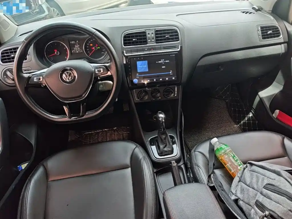 Volkswagen Polo 2017 — фото 10