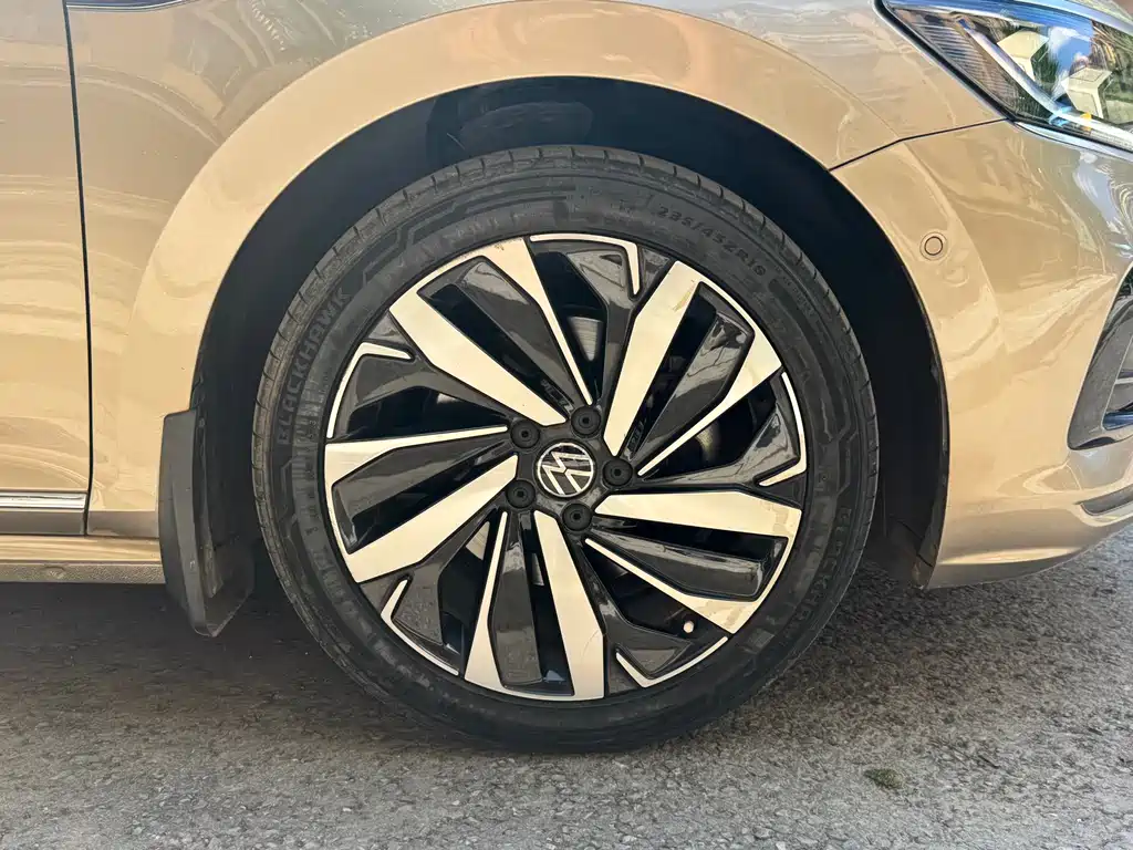 Volkswagen Passat 2022