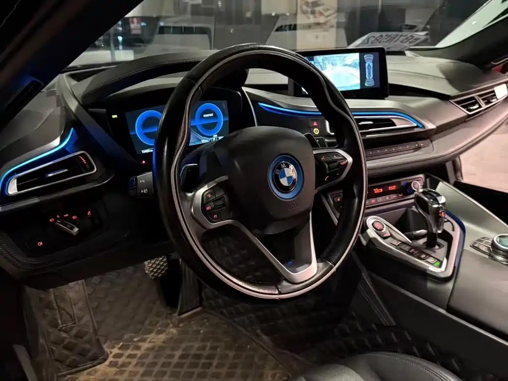 BMW i8 2018 — фото 6