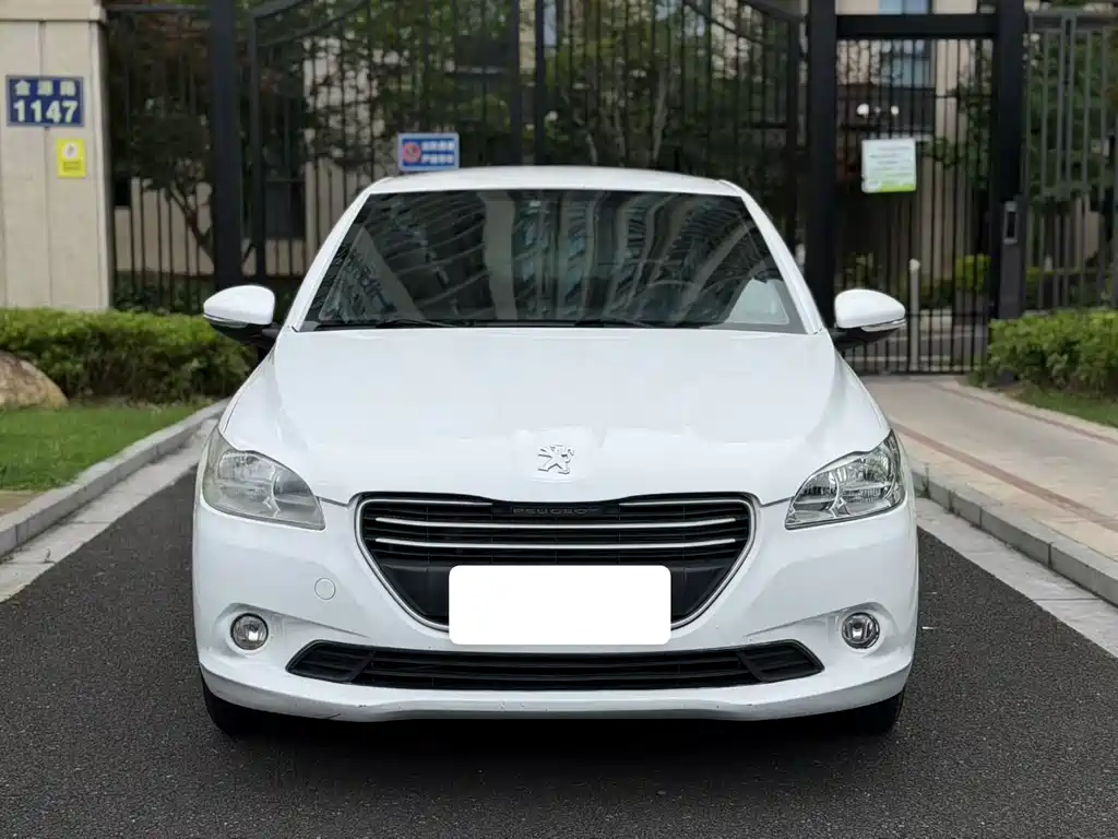 Peugeot 301 2015