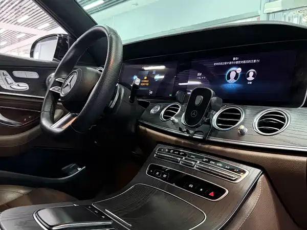 Mercedes-Benz E-Class 2023