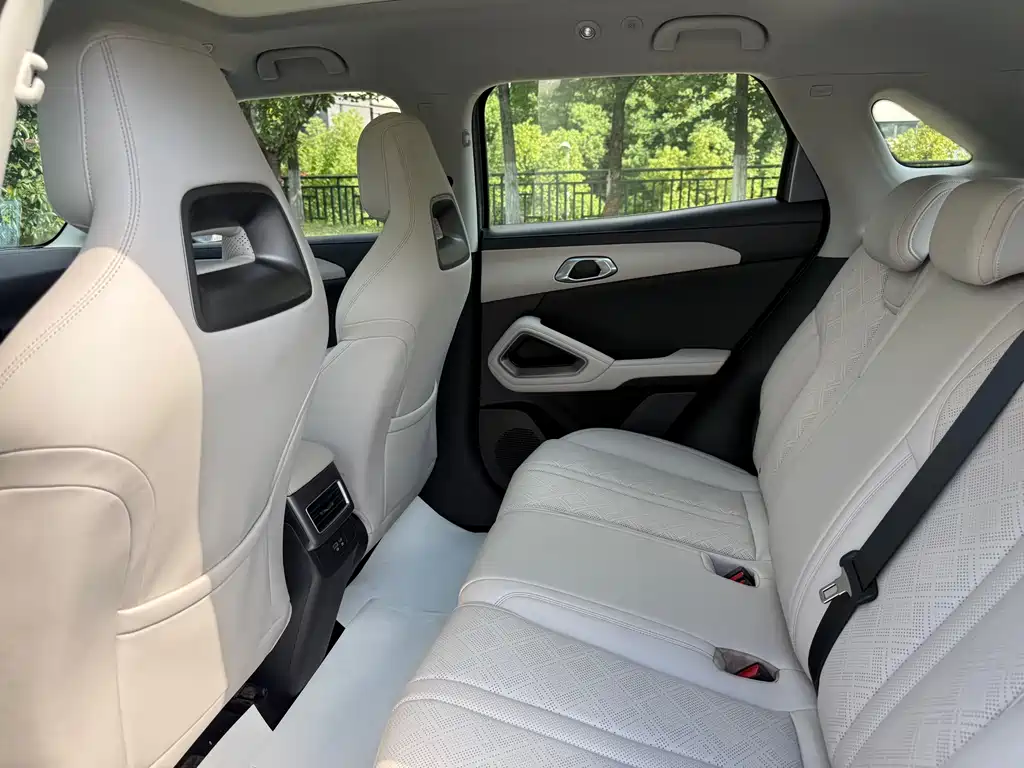 BYD 元UP 2025款 智驾版 401KM 超越型 2025 — фото 10