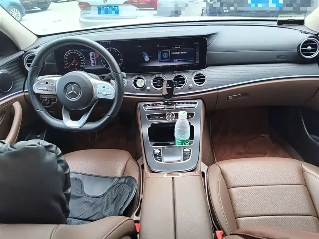 Mercedes-Benz E-Class 2020 — фото 10