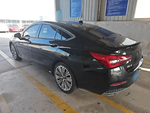 Hongqi H5 2023