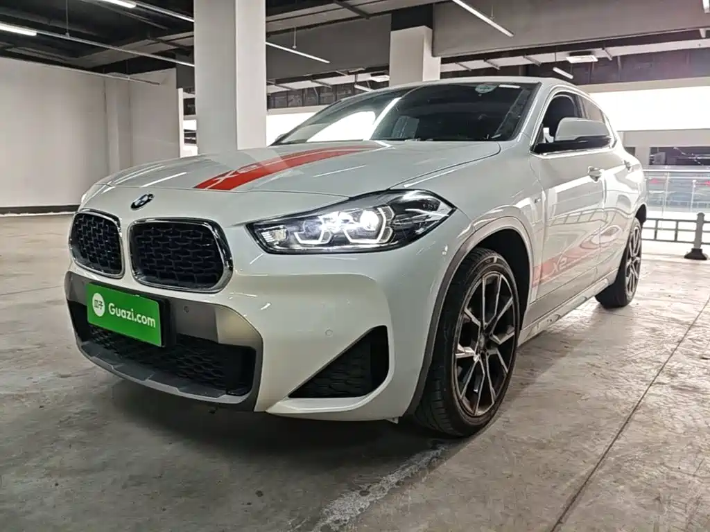 BMW X2 2022 — фото 1