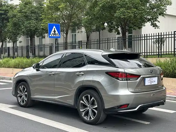 Lexus RX 2020