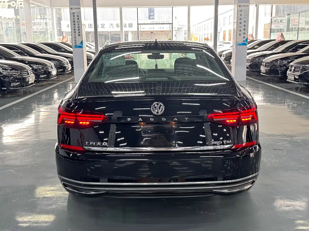 Volkswagen Passat 2019 — фото 8