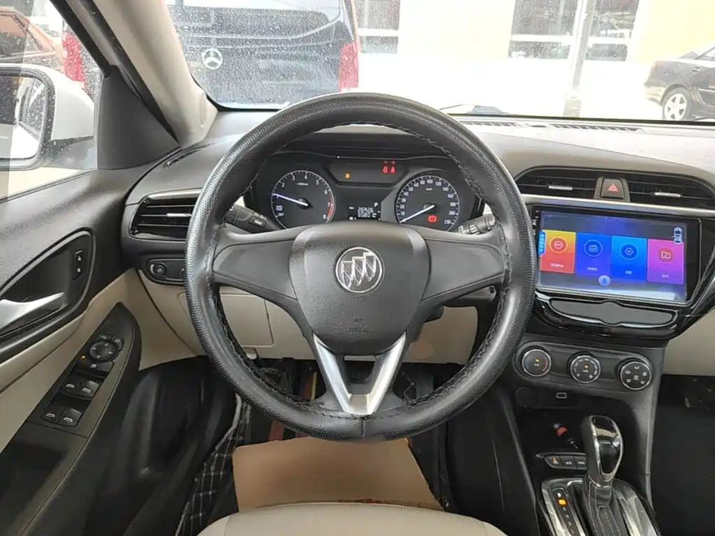 Buick Excelle 2019 — фото 11