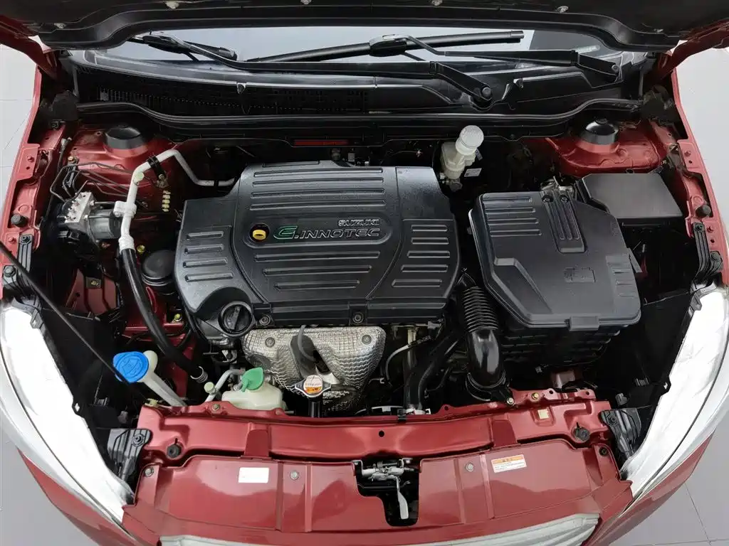 Suzuki S-Cross 2015