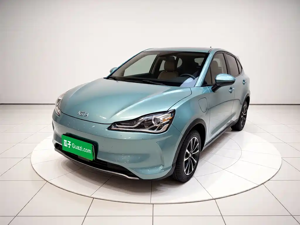 Neta V 2022