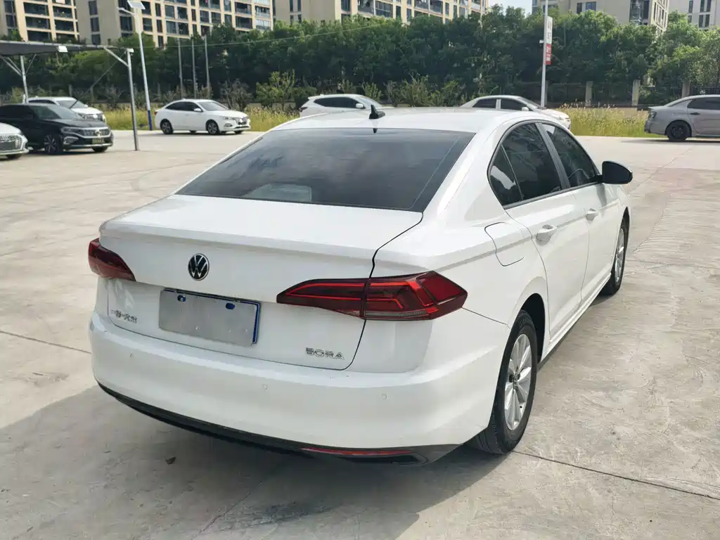 Volkswagen Bora 2021