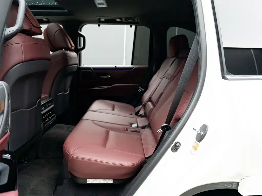 Lexus LX 2026 — фото 12