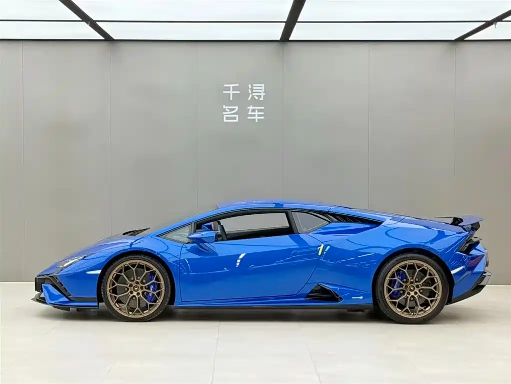 Lamborghini Huracán 2025 — фото 3