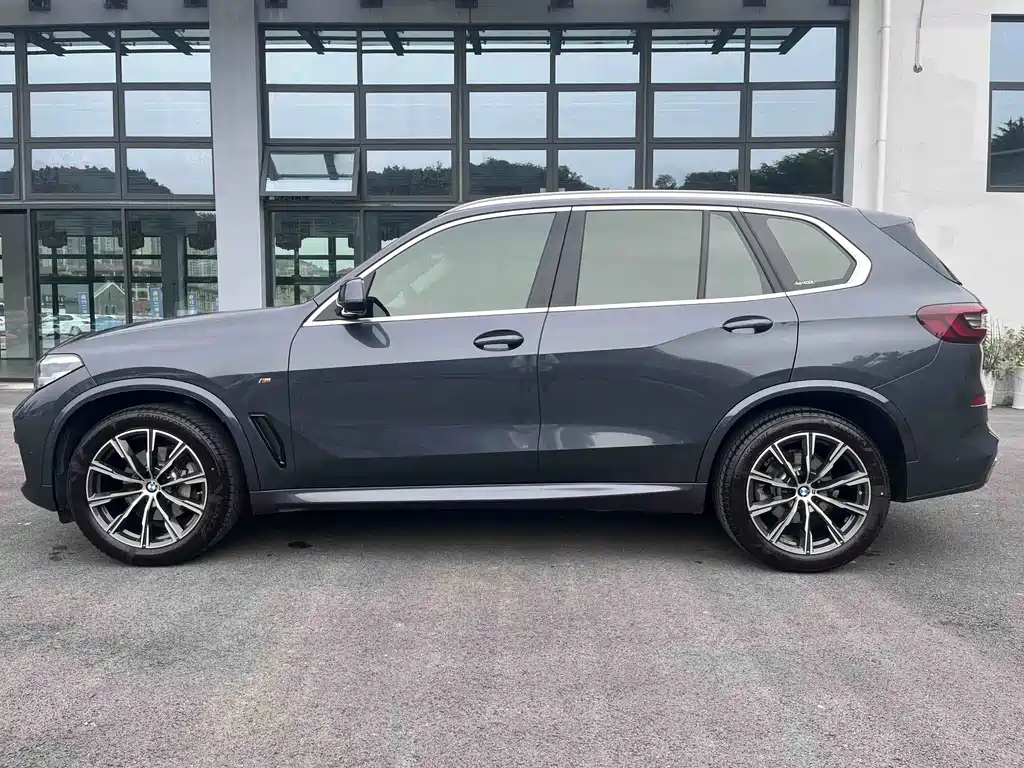 BMW X5 2022 — фото 13