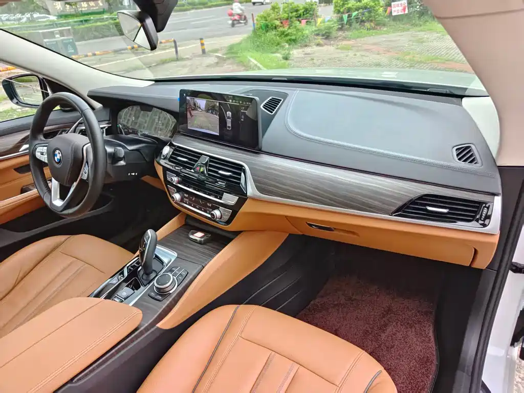 BMW 6 Series GT 2022 — фото 12