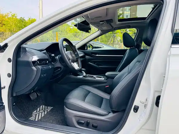 Nissan Teana 2024