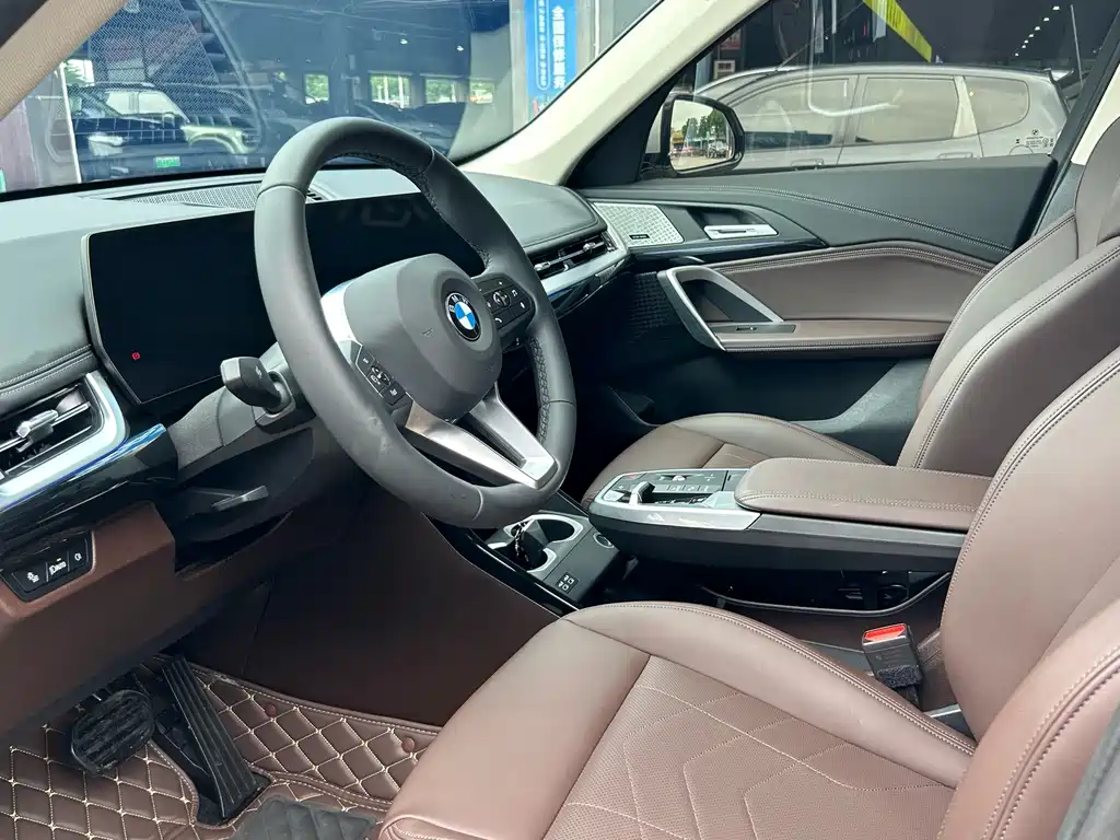 BMW X1 2024 — фото 5