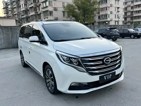 GAC Trumpchi M8 2018