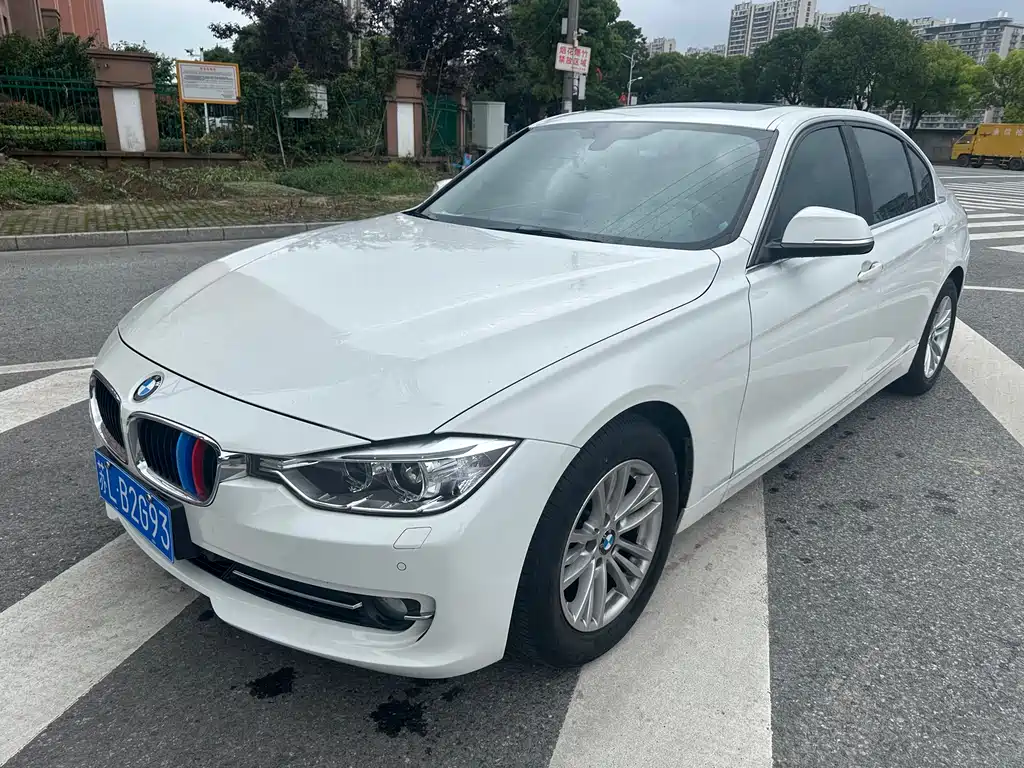 BMW 3 Series 2014 — фото 1