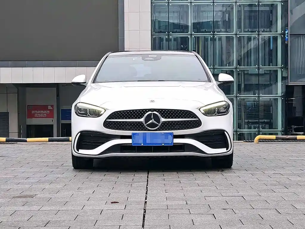 Mercedes-Benz C-Class 2022
