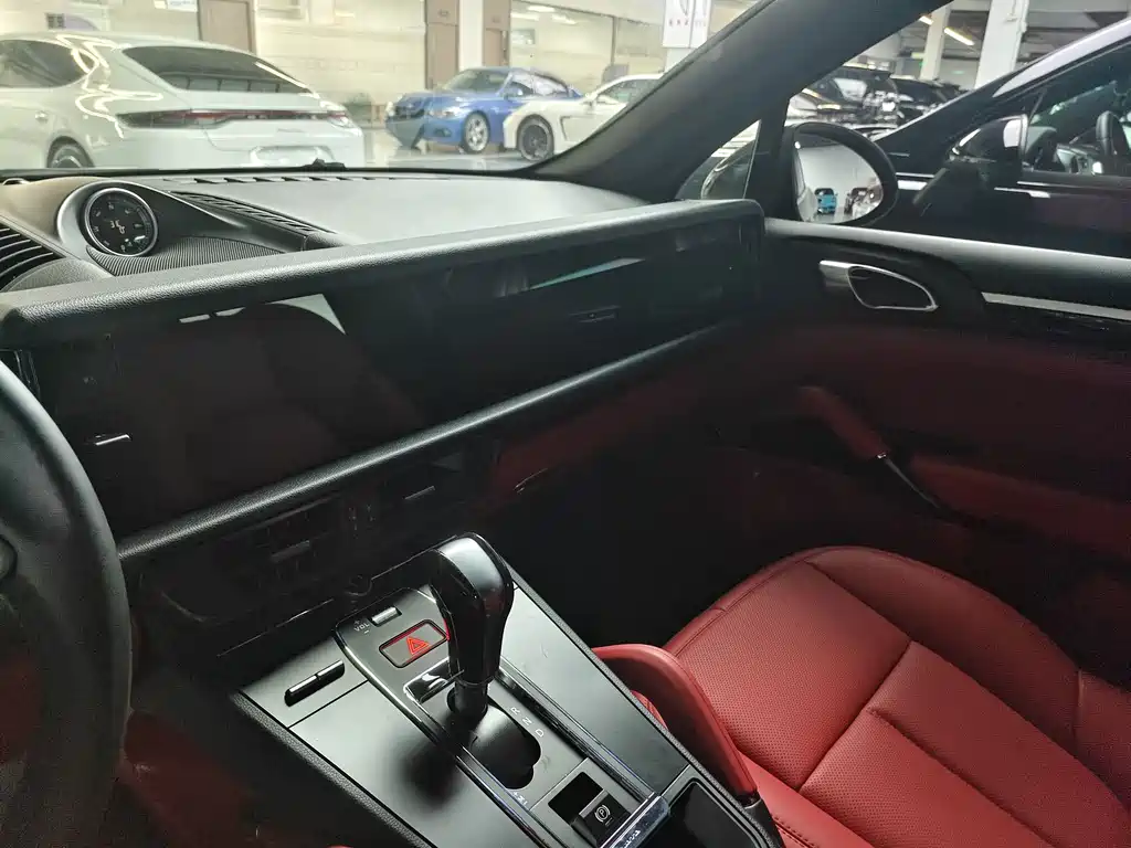Porsche Cayenne 2012