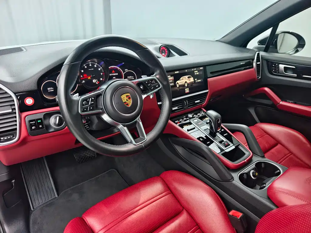 Porsche Cayenne 2019 — фото 11