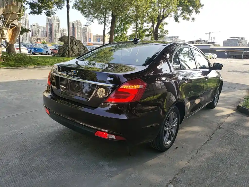 Geely Emgrand 2017
