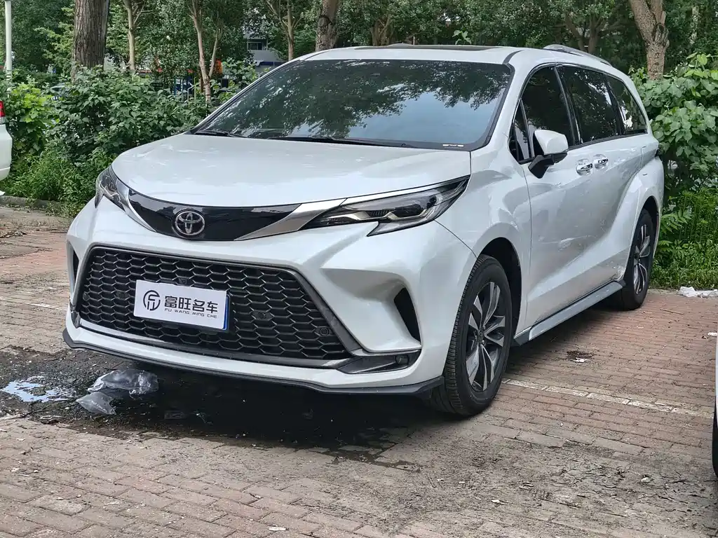 Toyota Granvia 2025