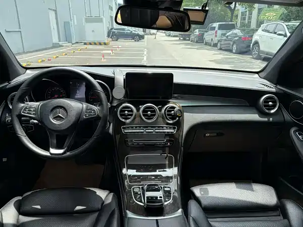 Mercedes-Benz GLC 2016