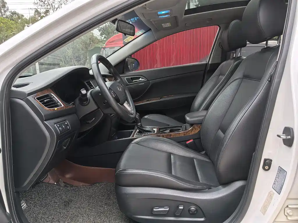 Hyundai Mistra 2015 — фото 8