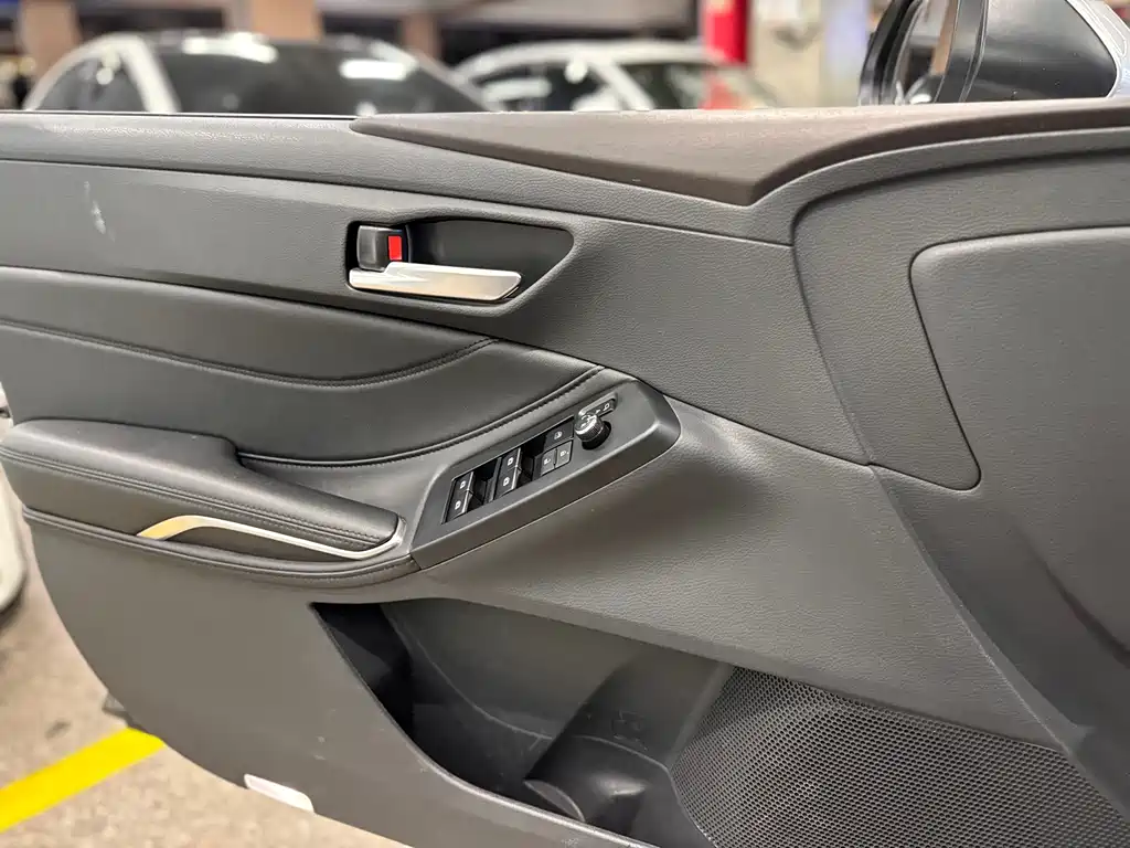 Toyota Avalon 2024 — фото 23