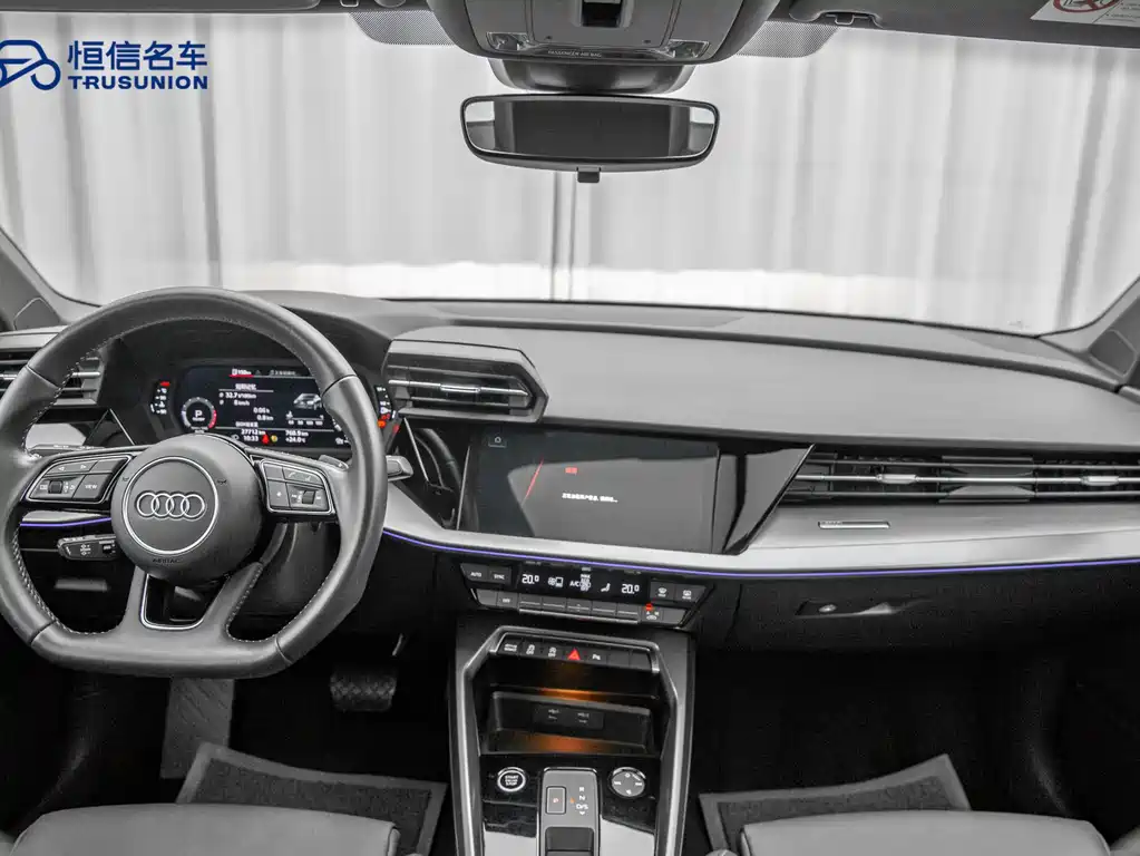 Audi A3 2021 — фото 12
