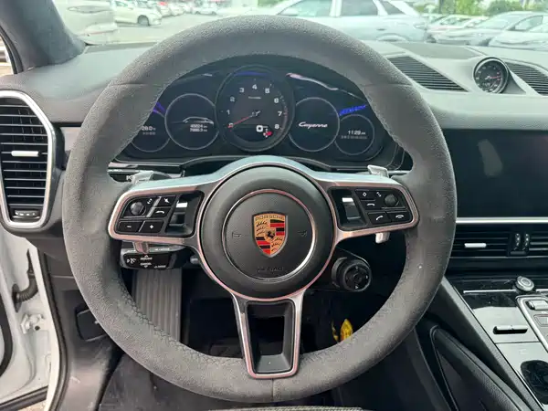 Porsche Cayenne 2020