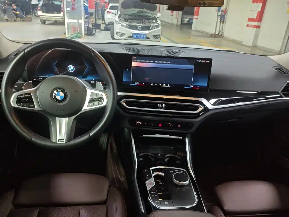BMW 3 Series 2024
