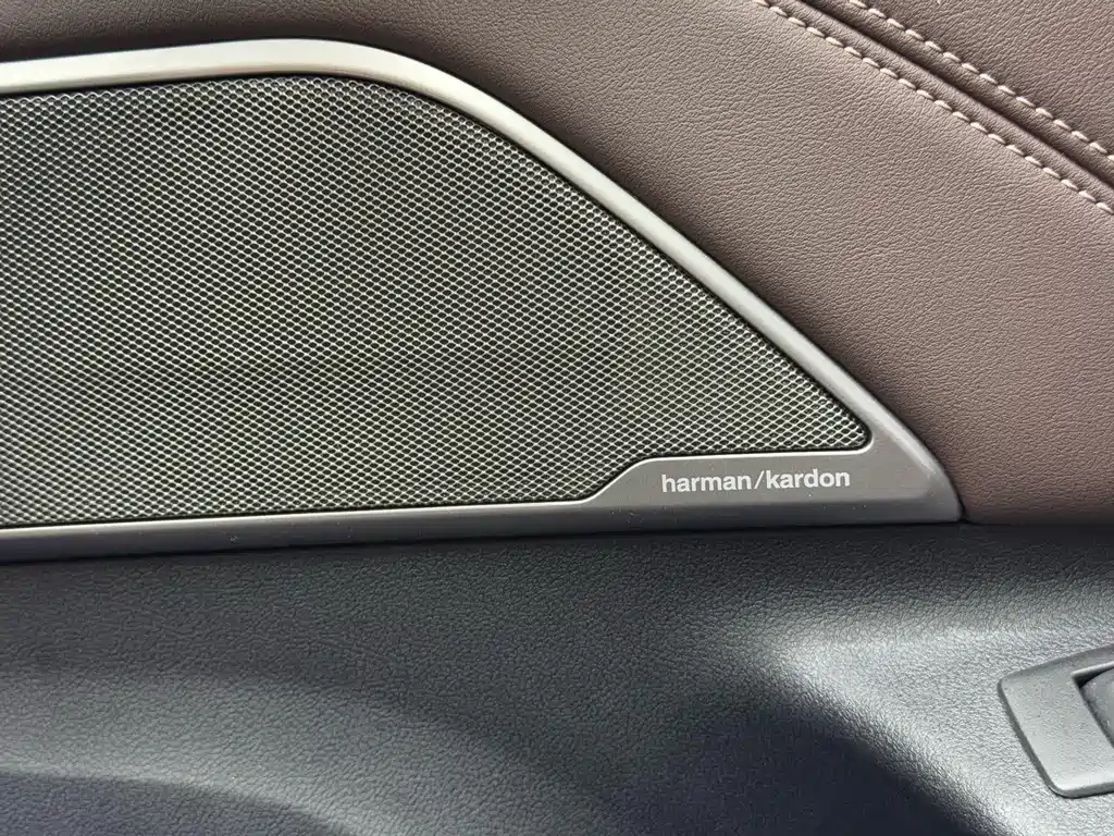BMW 5 Series 2022 — фото 17