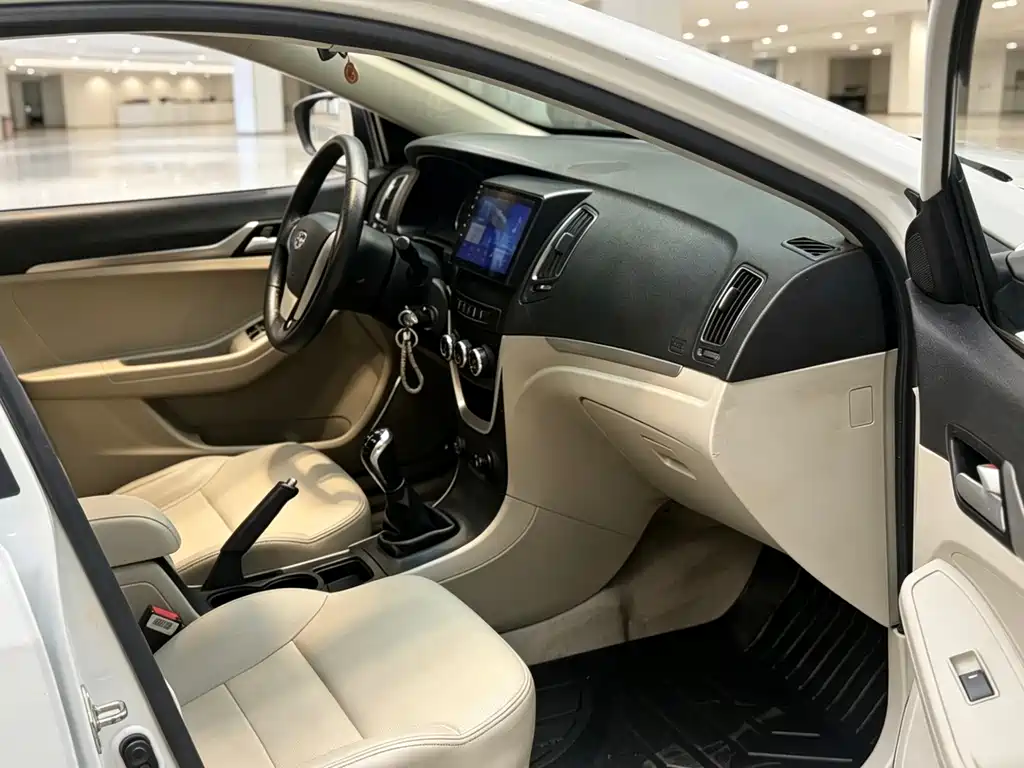 Geely Vision 2015