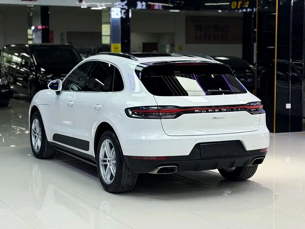 Porsche Macan 2021 — фото 11