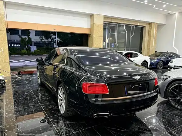 Bentley Flying Spur 2013