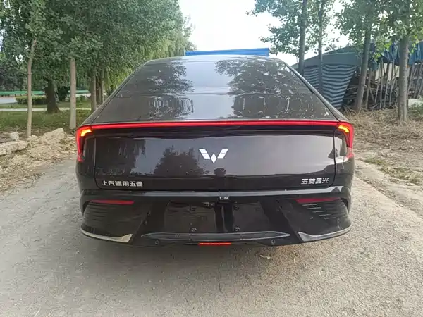 Wuling Starlight 2024