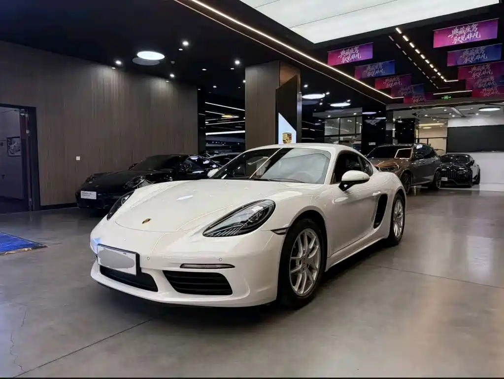 Porsche 718 2023 — фото 1