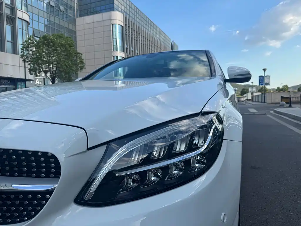 Mercedes-Benz C-Class 2019 — фото 2
