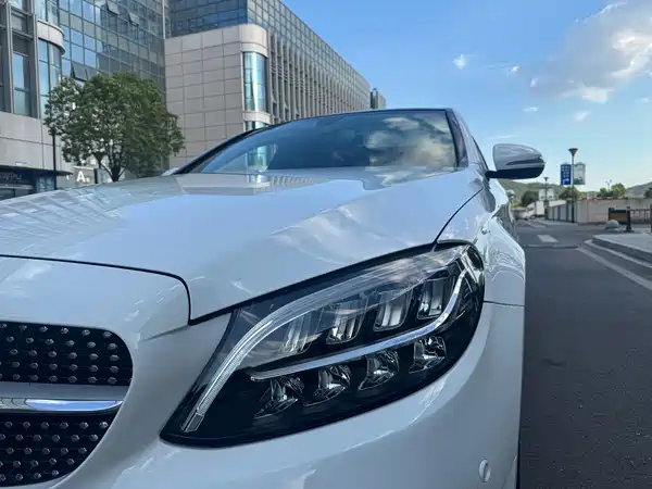 Mercedes-Benz C-Class 2019