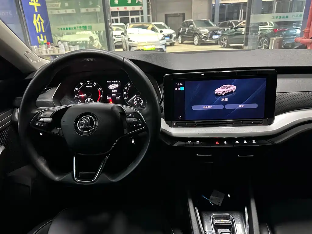 Skoda Octavia 2021 — фото 21