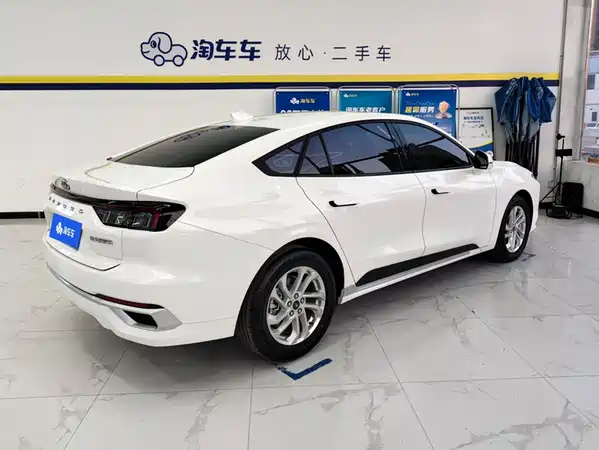 Ford Mondeo 2025