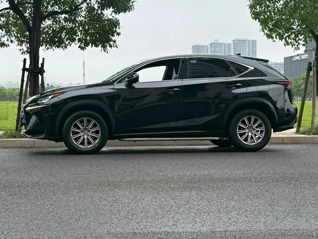 Lexus NX 2017
