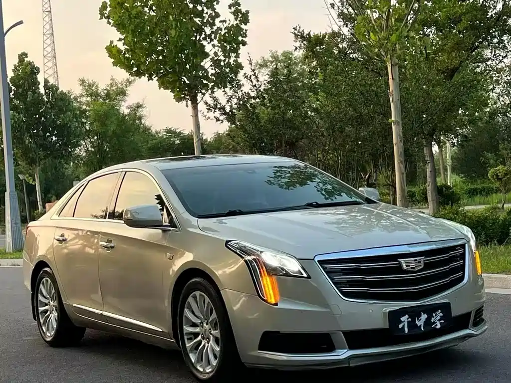 Cadillac XTS 2018 — фото 2