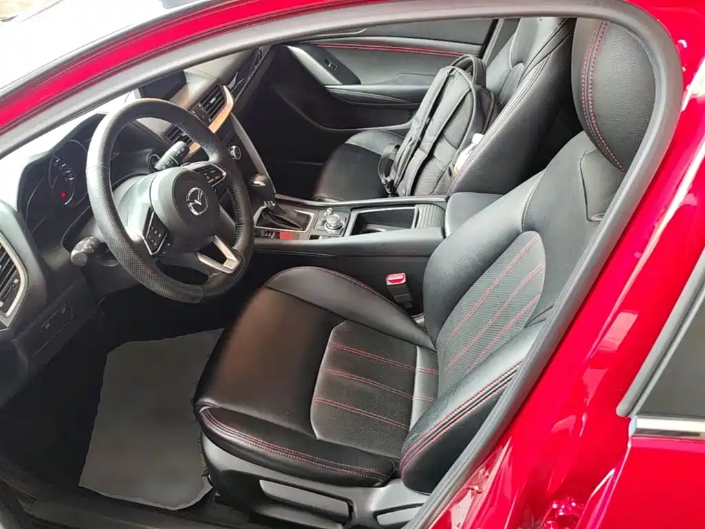 Mazda CX-4 2018 — фото 15
