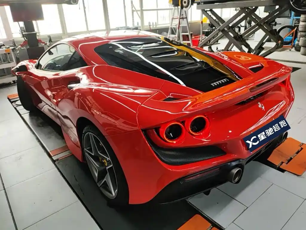 Ferrari F8 2021 — фото 4